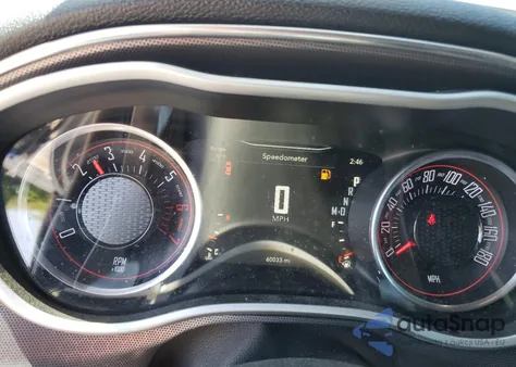 2017 Dodge Challenger R/T 392 z USA, uszkodzony, nr VIN 2C3CDZFJ0HH502623